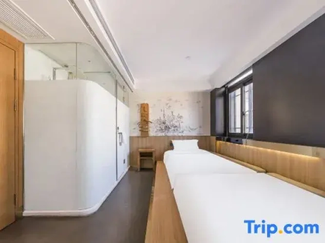 Luxury Twin room