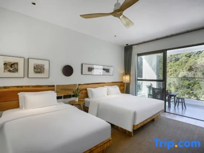 Family Suite with mountain view