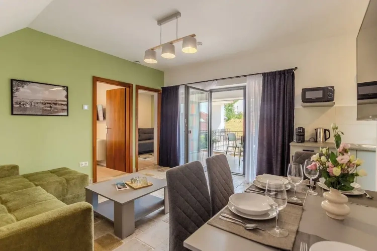 1 Bedroom Luxury Apartment