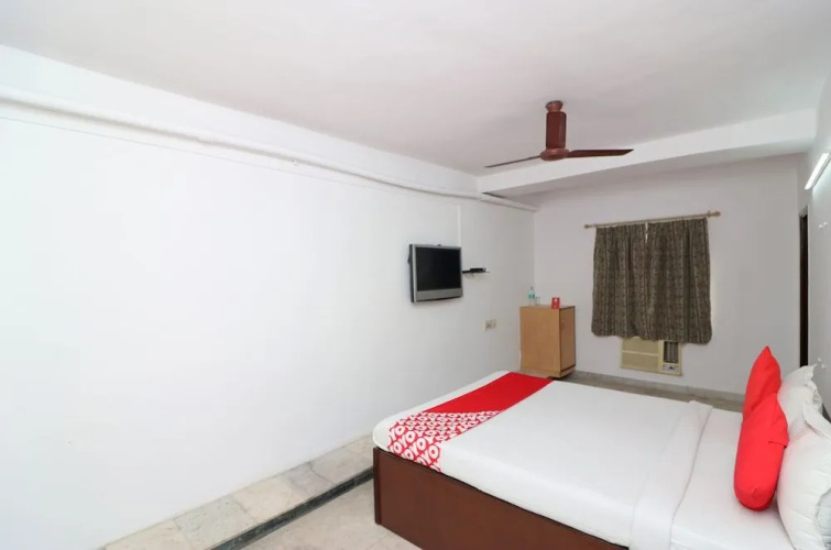 OYO Flagship 19330 Hotel Aria Executive Bara Bazar