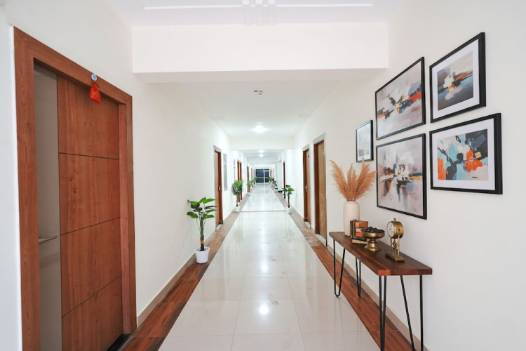 Fabhotel Rosens