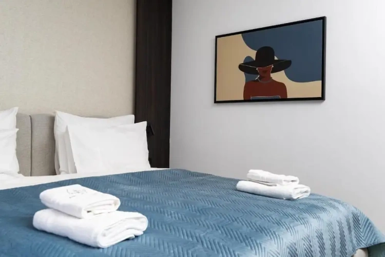 Deluxe Double room with city view
