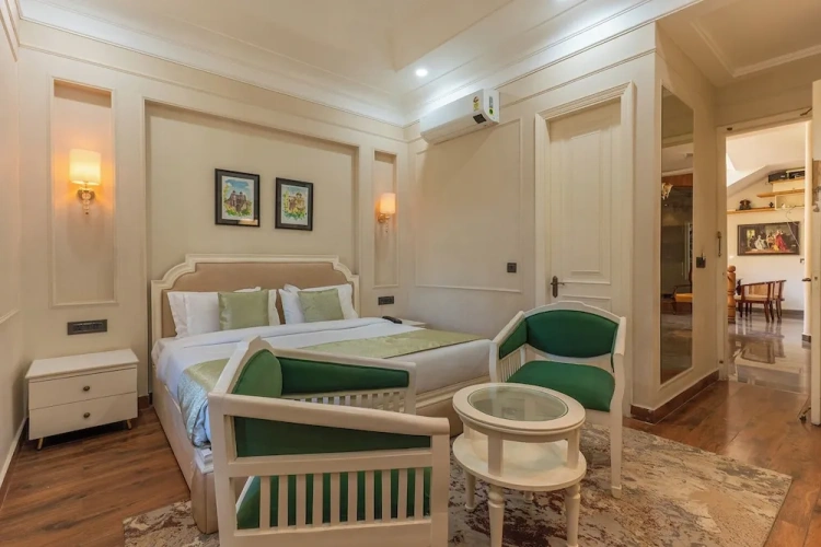 Premier Double Suite with mountain view