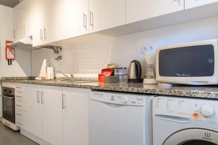 1 Bedroom Apartment