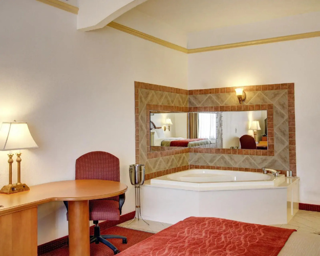 FairBridge Inn & Suites Cleburne
