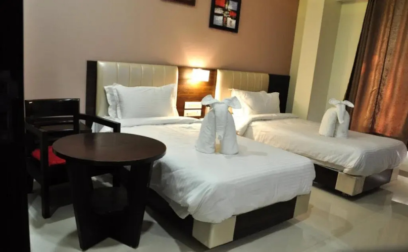 Royal Inn