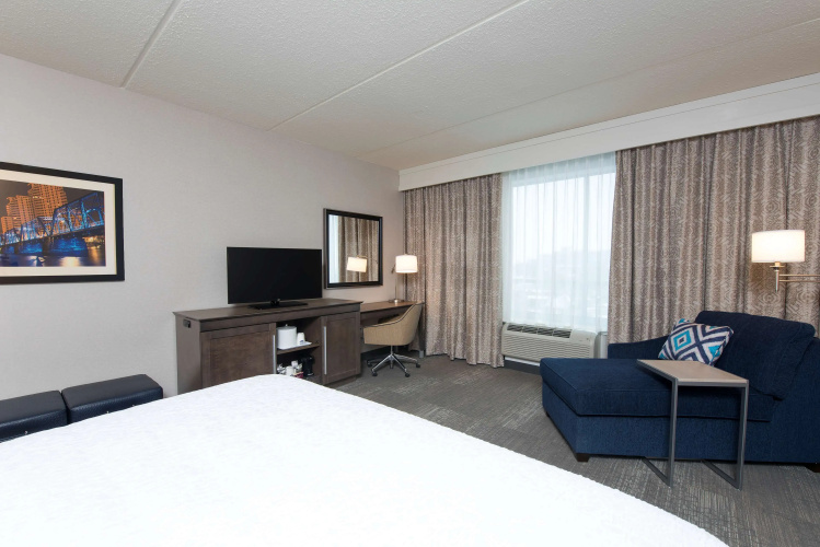 Hampton Inn & Suites Grand Rapids Downtown