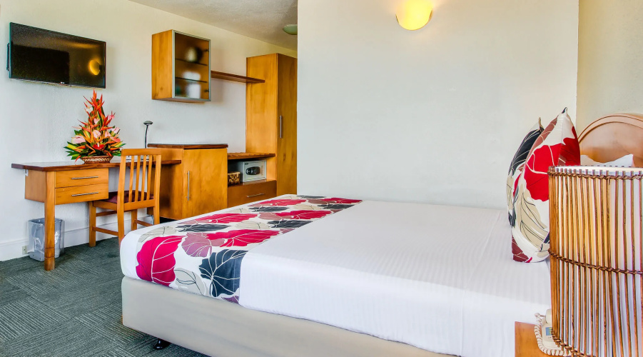 Tanoa Plaza Hotel