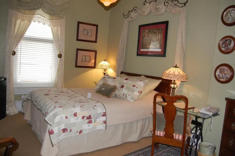 18 Double room