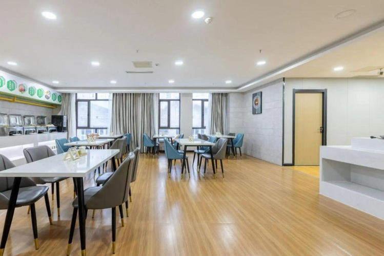 Korla Tianehe Rezen Select Hotel