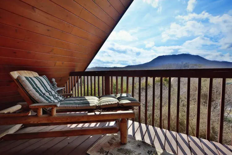 Fireside Memories 2 Br Cabin By Redawning