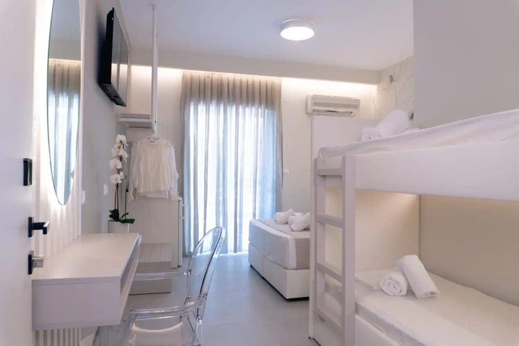 Deluxe Family room
