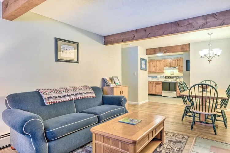 2 Bedrooms Apartment