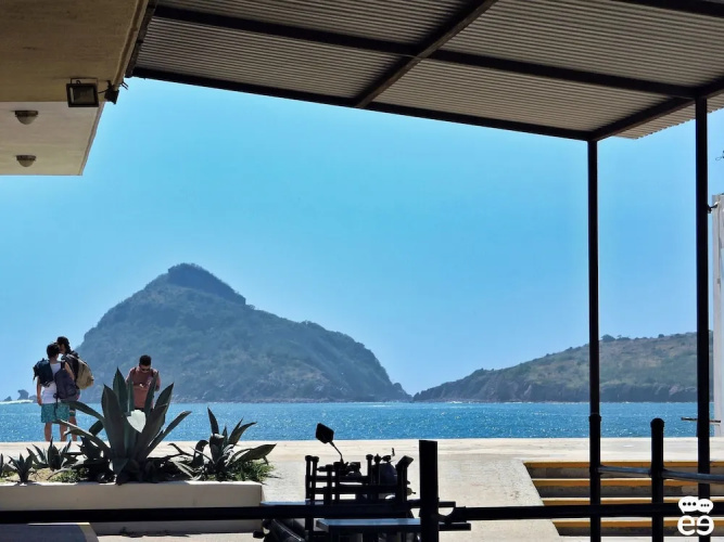 Apartment on the Beach - H-3