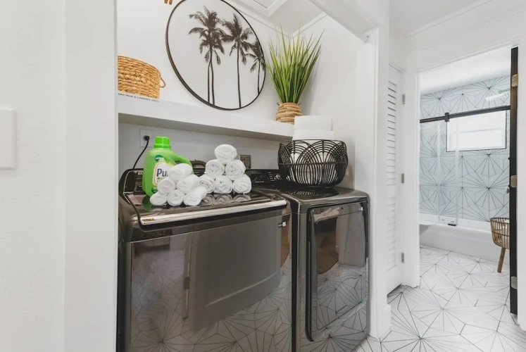 2 Bedrooms Villa