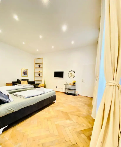 Bright and Spacious 2BR Flat Westbahnhof