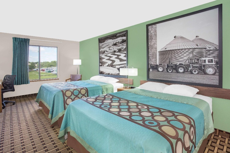 Standard Quadruple room