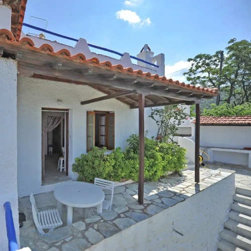 1 Bedroom Cottage with sea view
