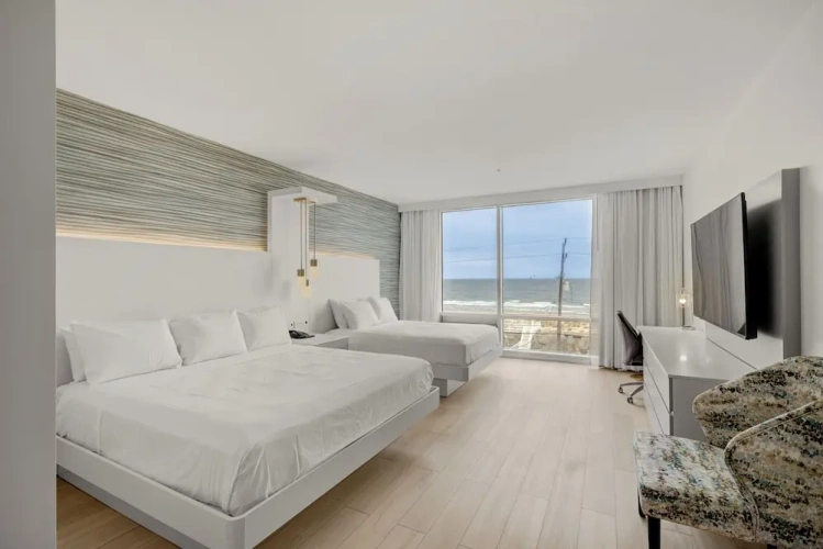 Premium Quadruple room with ocean view