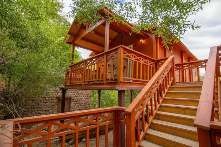 Superior Cottage