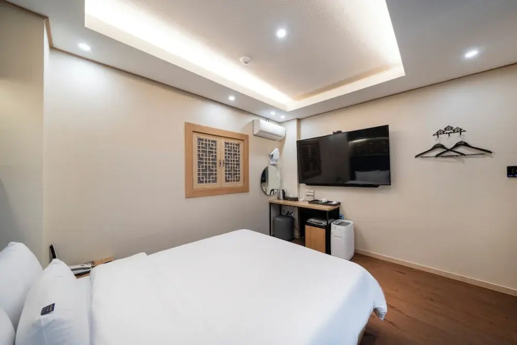 Heo & Jang Hanok Hotel