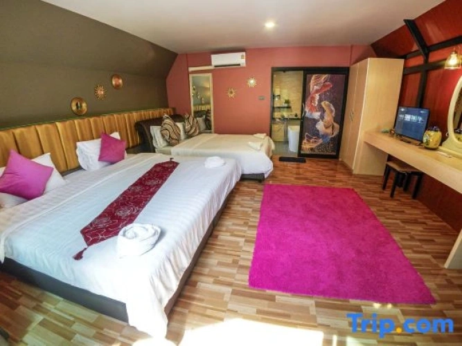 Executive Penthouse Suite
