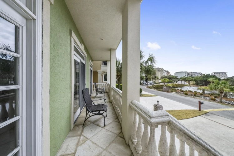 93 Singleton Beach Rd Oceanview 5 Br home by RedAwning