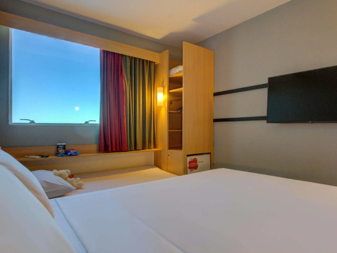 ibis Vitoria Praia de Camburi