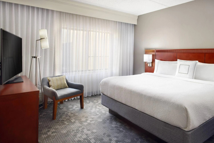 Courtyard by Marriott Charlotte Southpark