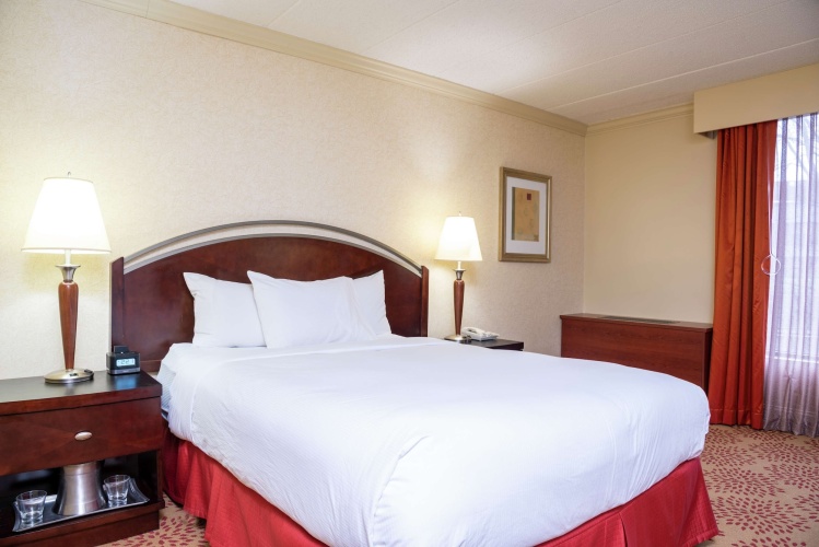DoubleTree by Hilton Hotel Grand Rapids Airport photo 9