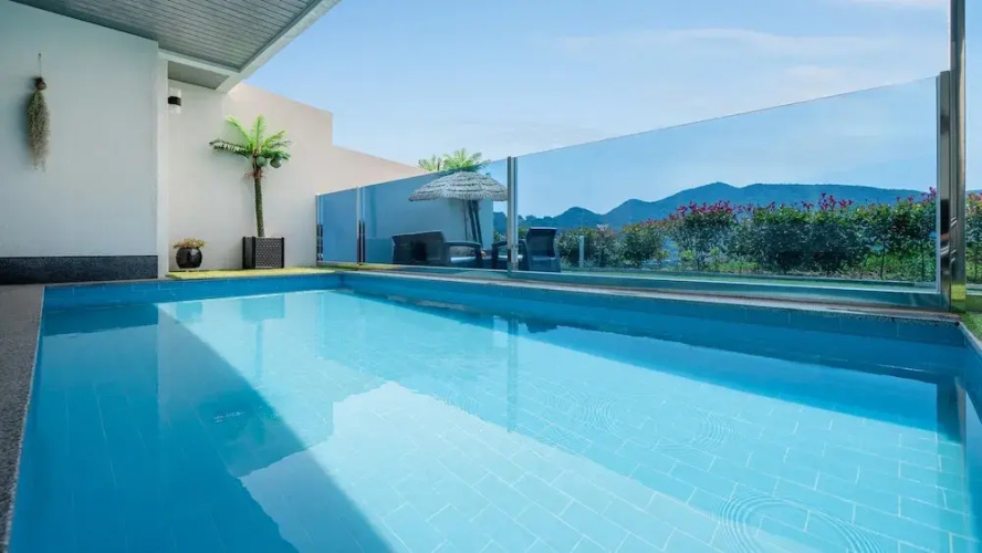 Namhae Eagless Poolvilla Pension