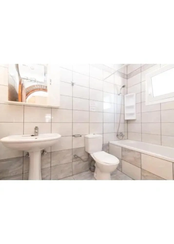 2 Bedrooms Villa