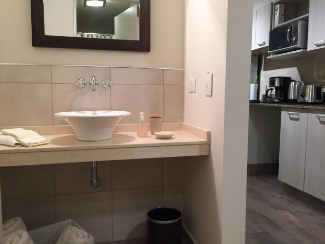 Urbana Suites & Studios 440
