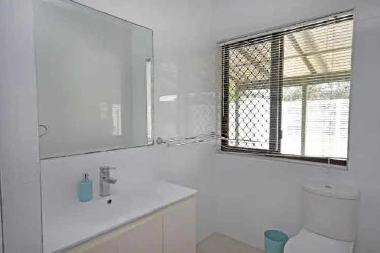 6 Petrie Ave, Marcoola, Pet Friendly, Linen supplied