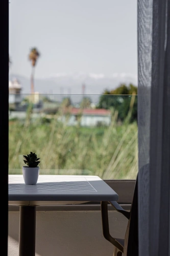 1 Bedroom Suite with partial sea view