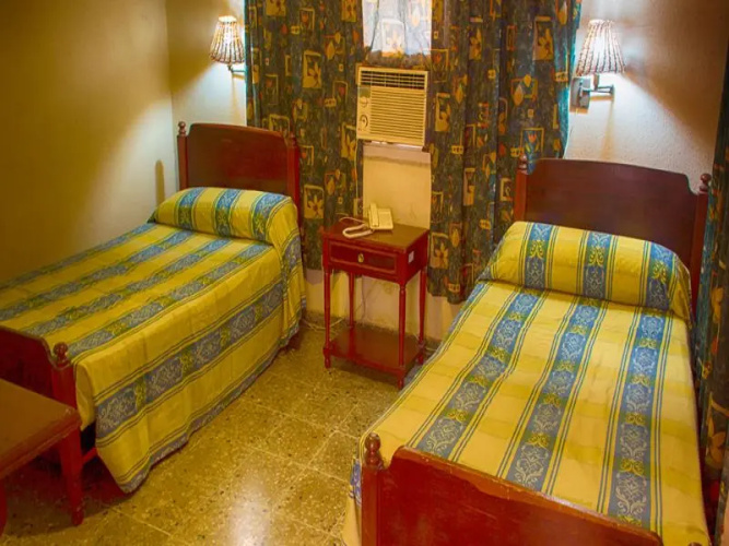 Hotel Dos Mares