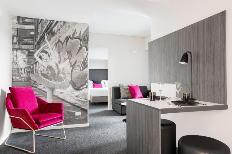 1 Bedroom Apartment