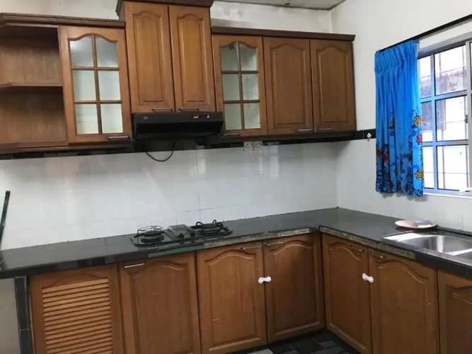 4 Bedrooms Cottage
