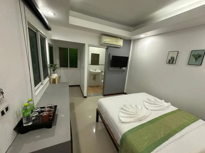 LimeTree Loft Guesthouse
