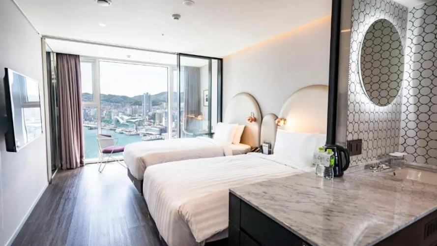 Deluxe Twin room with ocean view