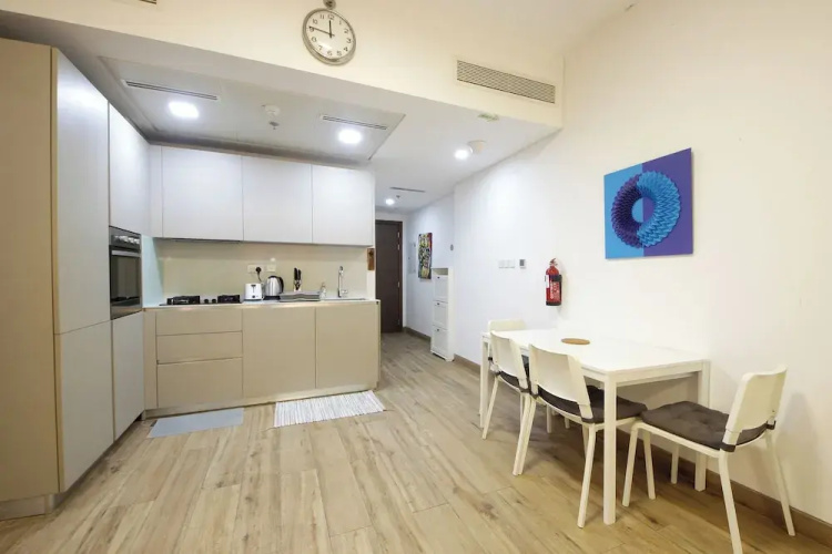 Silk Valley-Luxury 1B in prime location