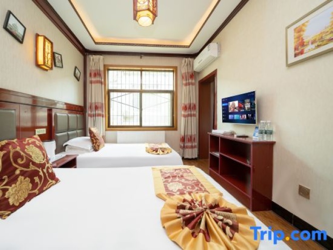 Triple Suite