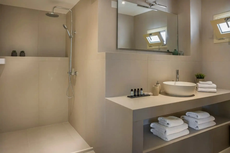 360° Luxury Residences