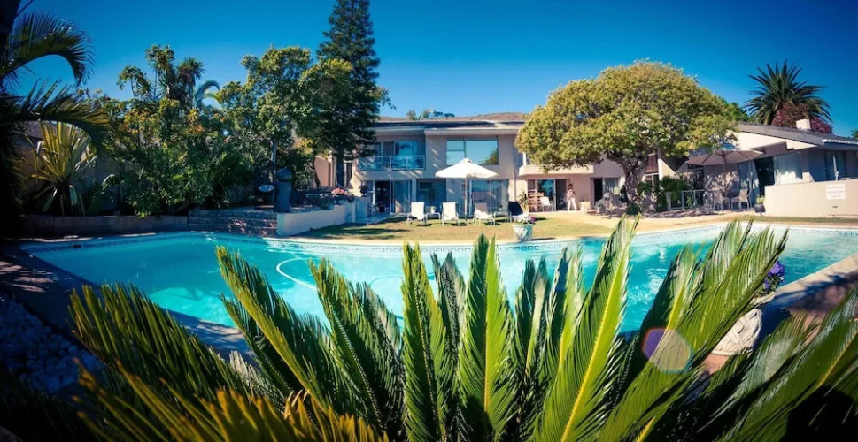 Capo Cabana GuesthouseOver view