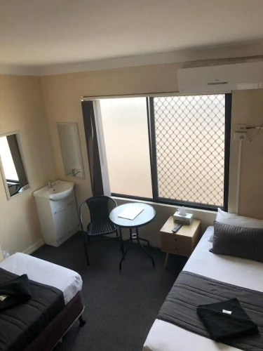 Economy room