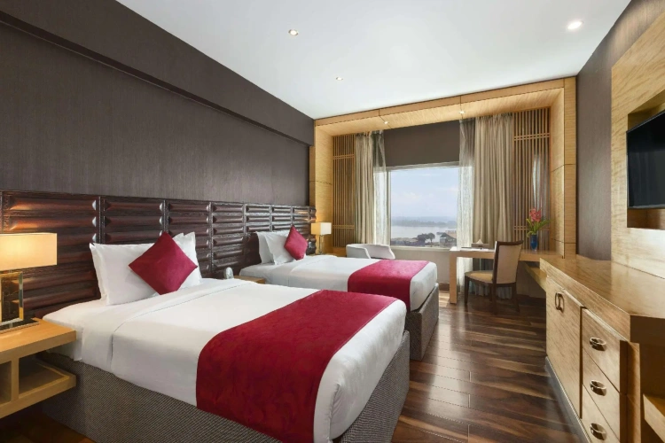 Premium Single room with lake view