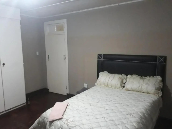 Coolden guest house