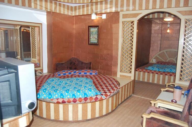 Hotel Gulmarg Regency Over view