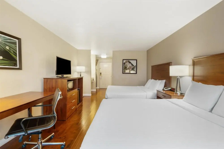 Best Western Plus John Jay Inn & Suites