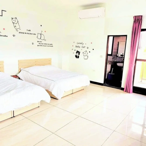 4 Bedrooms Villa with balcony and with courtyard view